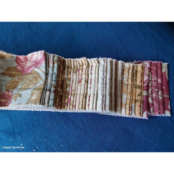 Moda Wild Rose jelly roll by Blackbird Designs cotton floral prints 40 fabrics - Picture 4 of 10